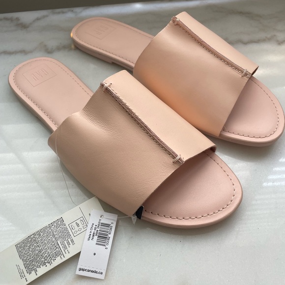 Light pink Gap leather sandals - Picture 2 of 4